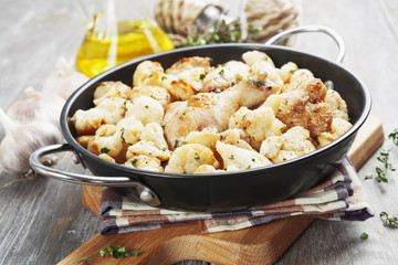 Roasted cauliflower with chicken