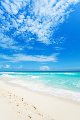 Fototapeta na wymiar Wonderful beaches of Cancun, Mexico