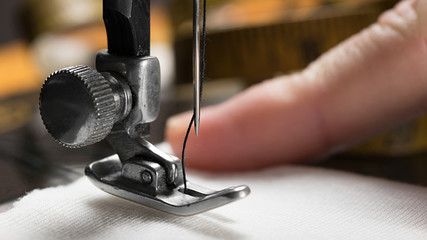 Sewing Machine - 79806276