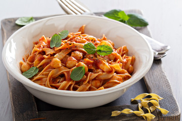 Pasta with tomato sauce and chickpeas