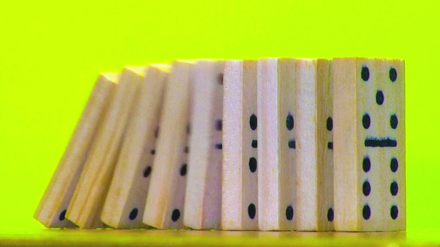 Domino effect, blocks falling (green screen)