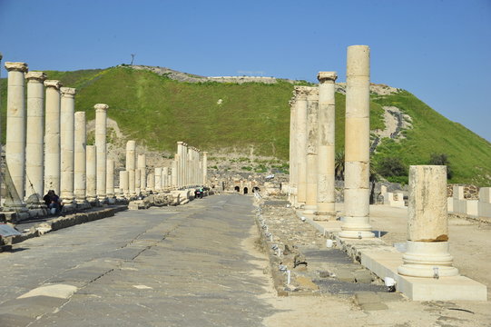 Stone columns in the Bet She'an National Park, Israel