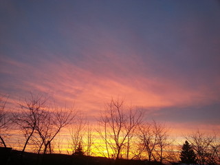 Огненное небо от восхода солнца