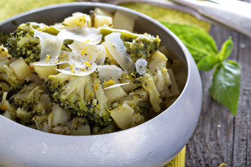 Stewed potato and broccoli
