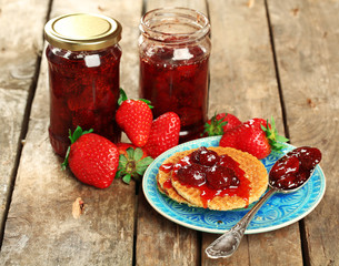 Wafers with strawberry jam and berries