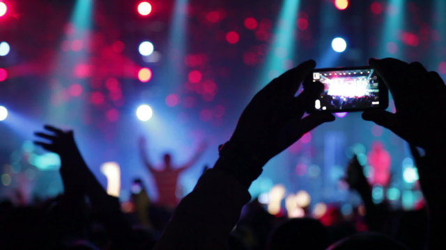 Photographing with smartphone during a concert