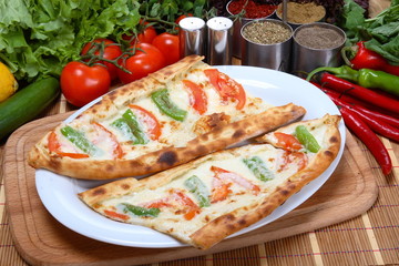 kaşarlı  pide