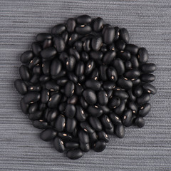 Circle of black beans