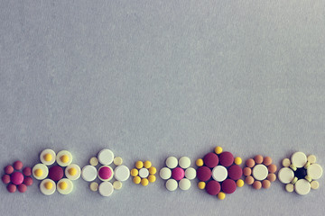 Фон с узором из таблеток