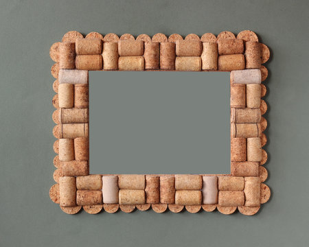 Рамка для фотографий из пробок