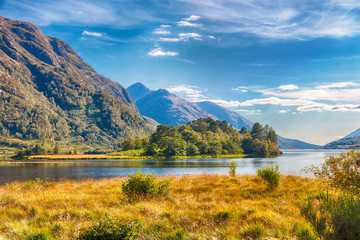 Naklejka premium Loch View HDR