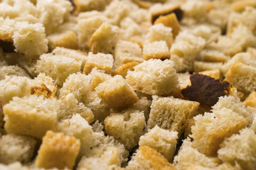 Small croutons