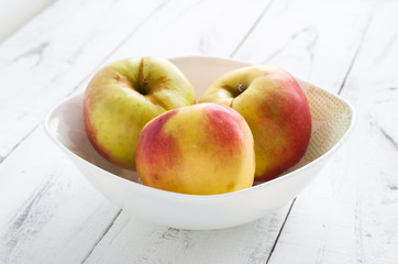 Some apples in the plate