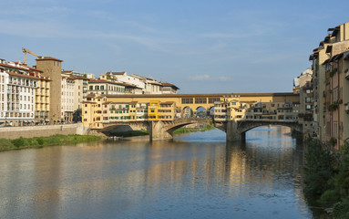 Fototapeta na wymiar Bridge Ponte Vecchio in Florence