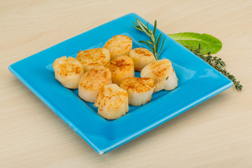 Grilled scallops