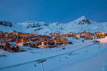 Val Thorens by night