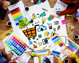 Diversity Casual People Online Marketing Brainstorming Concept