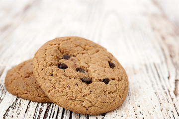 oat cookies on wooden table