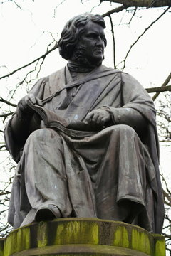 Sir James Young Simpson Statue