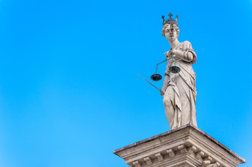 Statue of justice