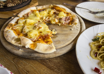 food pizza spaghetti carbonara lunch hungry dinner taste