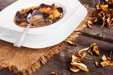Dried mushroom soup
