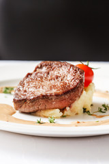 steak with mashed potatoes