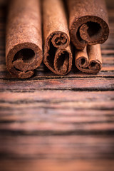 Cinnamon sticks