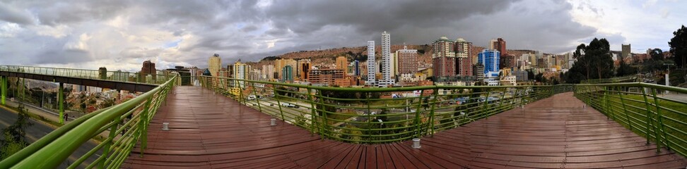 Walkway Urbano Central Park in La Paz