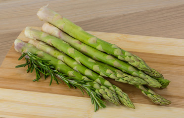 Raw asparagus