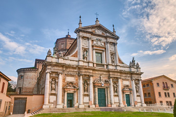Fototapeta na wymiar cathedral of S. Maria in Porto in Ravenna, Italy