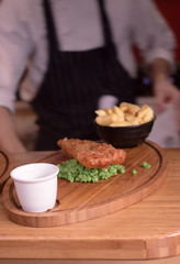 Fish on pies witch chips