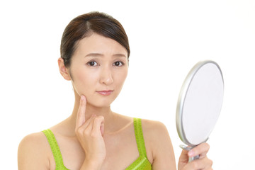 お肌が気になる女性