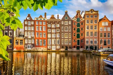 Zelfklevend Fotobehang Oude gebouwen in Amsterdam © sborisov