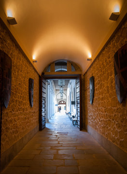 Hallway to the castle courtyard.