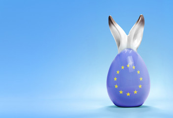 Obraz premium Colorful cute easter egg and the flag of Europe .(series)