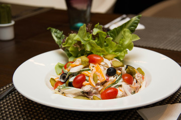 Mixed greens and vegetable salad