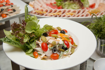 Mixed greens and vegetable salad