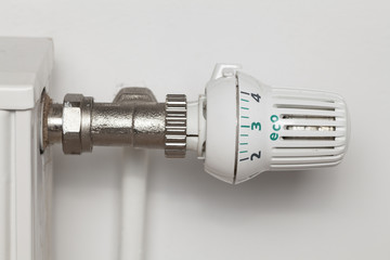 heizungsregler hoch eingestellt