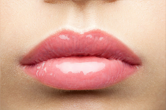 beauty glossy pink lips