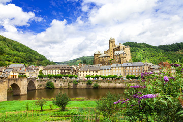 Fototapeta na wymiar Estaing- one of the most beautiful villages of France