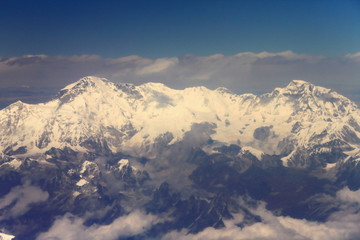 Cho Oyu and Ngozumpa Kang peaks aerial view. Nepal. 1115