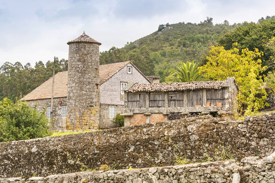 Medieval tower, horreo and rectory house