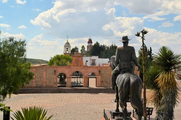 Fototapete  Künstlerisches Denkmal Hügelkapelle in der Kolonialstadt Zacatecas, Mexiko