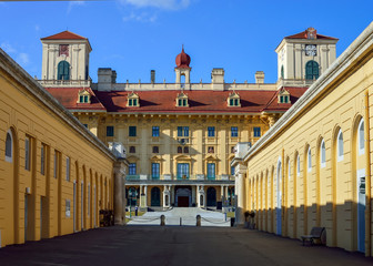 Schloss Esterzazy und Stallung in Eisenstadt