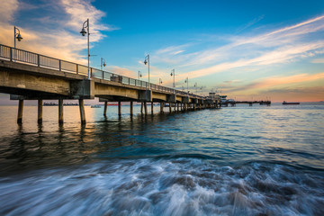 Fototapeta na wymiar The Belmont Pier at sunset, in Long Beach, California.