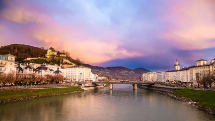 Fototapeta premium Salzburg with Salzach river