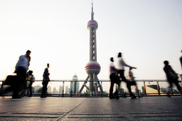 Obraz premium landmark and walking people in Shanghai.