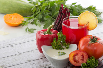 Red vegetables mix juice