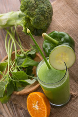 Green vegetables mix juice